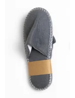 Graue Filzpantoffeln mit rutschfester Sohle, 30 cm