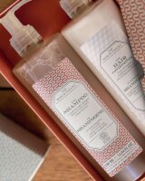 The Rerum Natura Flüssigseife Bio-zertifiziert mit verschlossener Pumpe 380 ml