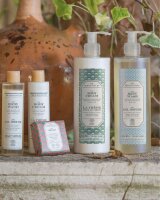 The Rerum Natura Flüssigseife Bio-zertifiziert mit verschlossener Pumpe 380 ml