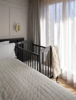 Limea Babybett Schwarz – Kompaktes Hotel- & Kinderbett
