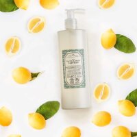 The Rerum Natura Hand und Body Lotion Bio-zertifiziert mit verschlossener Pumpe 380 ml